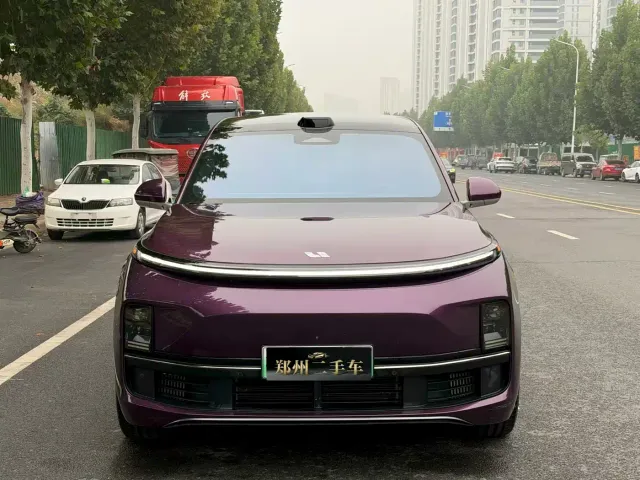 Li Auto L8 — Фото автомобиля 2