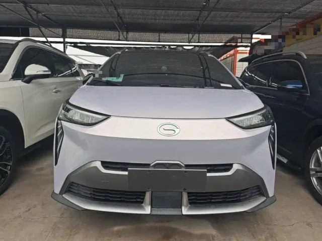 GAC Aion Y — Фото автомобиля 2