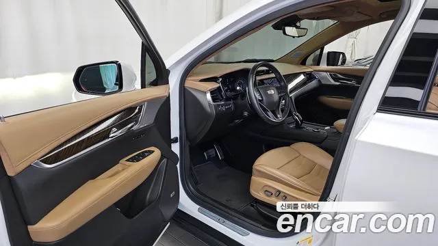 Cadillac XT6 — Фото автомобиля 7