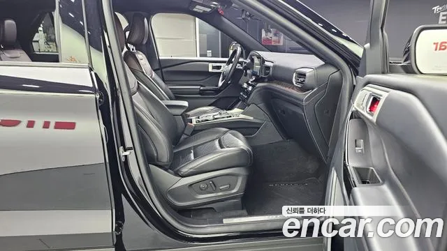 Ford Explorer Generation 6 — Фото автомобиля 11