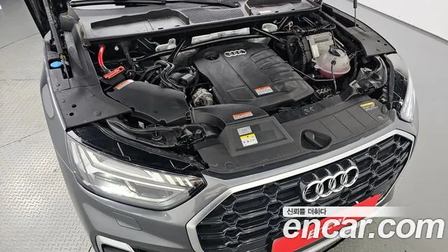 Audi Q5 40 TDI quattro Premium — Фото автомобиля 5