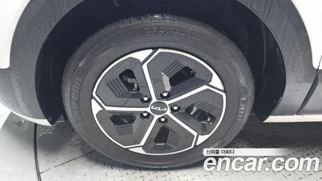 Kia Niro The All New Niro Trendy — Фото автомобиля 5