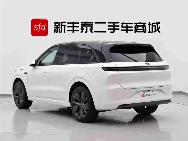 Li Auto L6 — Фото автомобиля 6