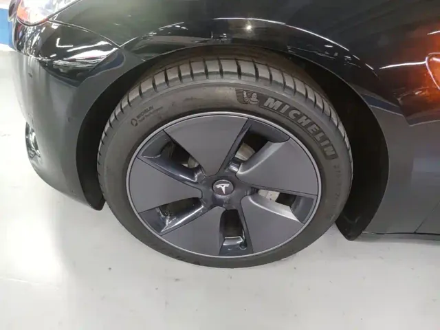 Tesla Model 3 2022 Model Rear-Wheel Drive Version — Фото автомобиля 22