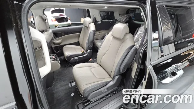 Kia Carnival 4th Gen — Фото автомобиля 18