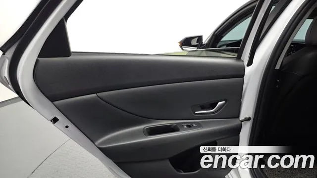 Hyundai AVANTE Avante (CN7) — Фото автомобиля 25