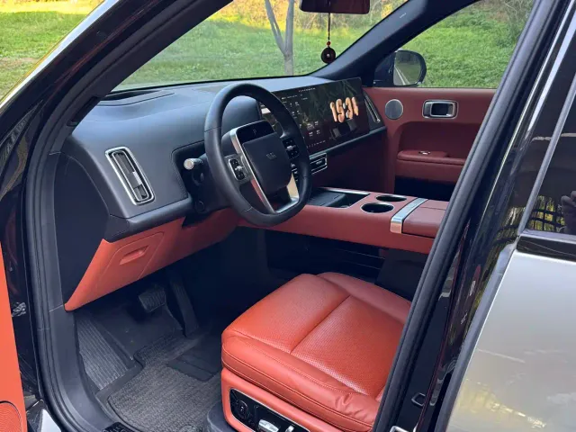 Li Auto L9 — Фото автомобиля 3