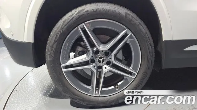 Mercedes-Benz GLA-Class H247 — Фото автомобиля 5