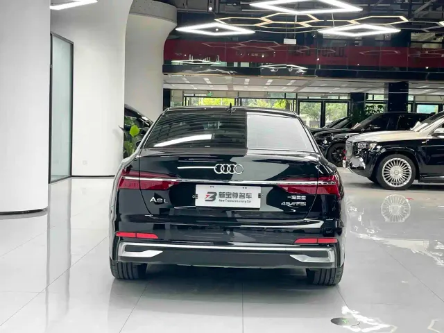 Audi A6L — Фото автомобиля 10