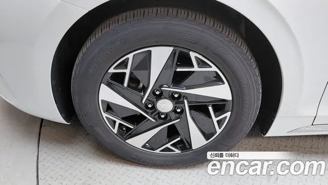 Hyundai Grandeur Exclusive — Фото автомобиля 5