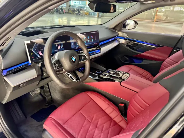 BMW 5 Series — Фото автомобиля 5
