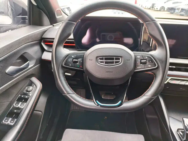 Geely Binrui — Фото автомобиля 6
