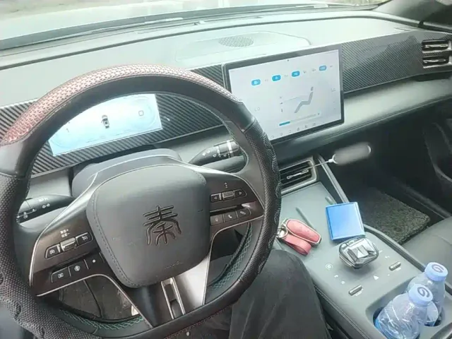 BYD Qin L — Фото автомобиля 9