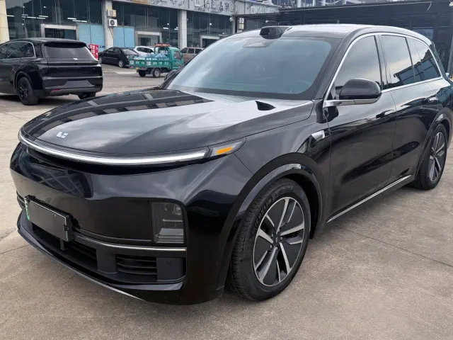 Фотография автомобиля — Li Auto L8