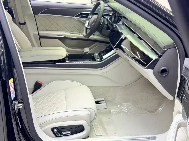 Audi A8 — Фото автомобиля 9
