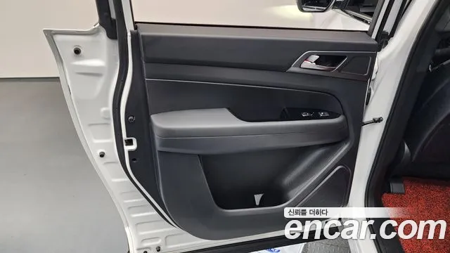 KG_Mobility_Ssangyong Rexton Новый Rexton Sport Дизель 2.2 4WD — Фото автомобиля 25