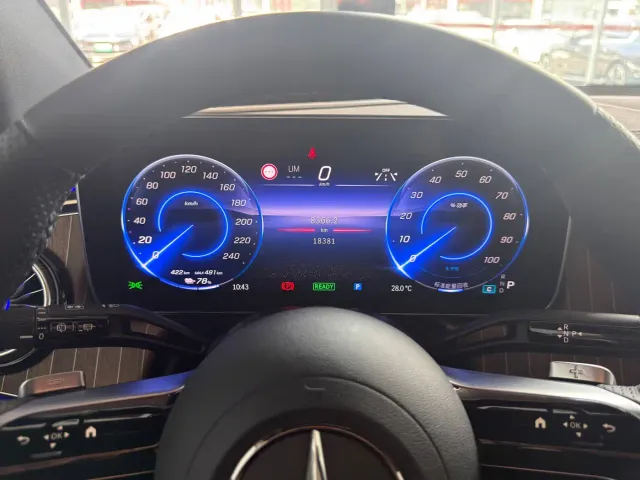 Mercedes-Benz EQE SUV — Фото автомобиля 4