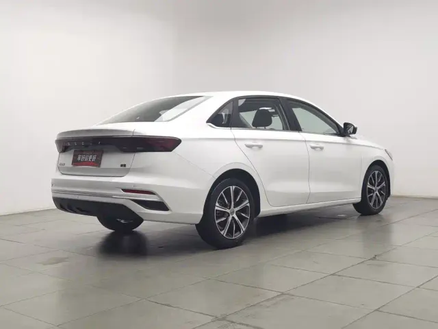 Geely Emgrand — Фото автомобиля 2