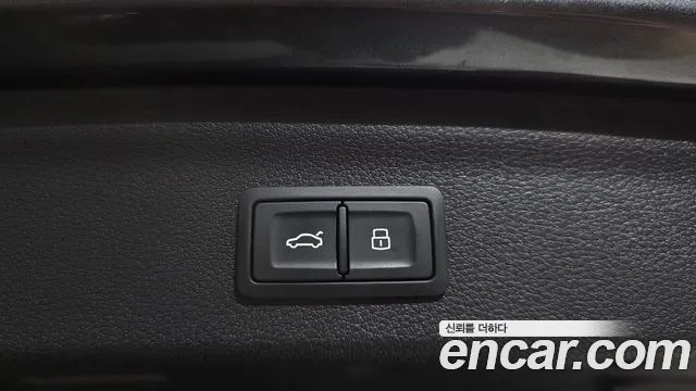 Audi Q3 35 TDI quattro Premium — Фото автомобиля 24