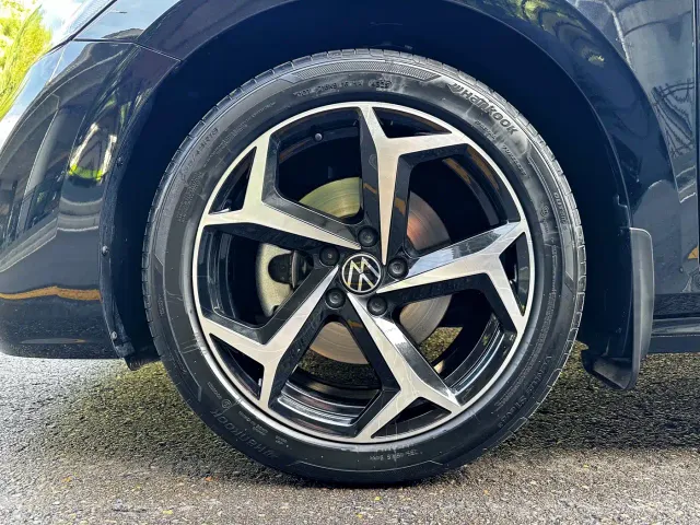 Volkswagen Passat — Фото автомобиля 5