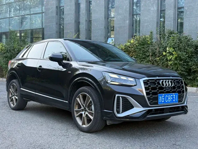 Audi Q2L — Фото автомобиля 3