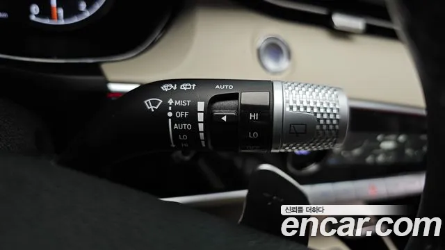 Genesis GV70 2.5T Бензин 2WD — Фото автомобиля 30