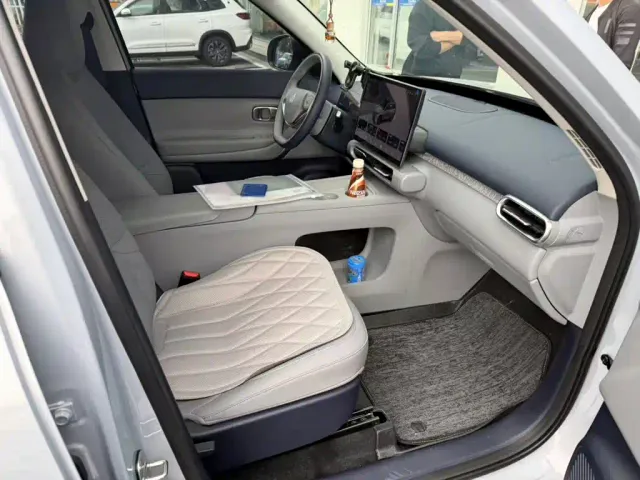 Leapmotor A10 — Фото автомобиля 6