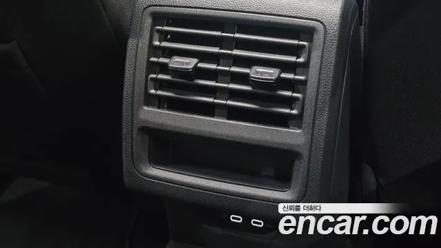 Volkswagen Golf Golf 8 поколение 2.0 TDI Prestige — Фото автомобиля 30