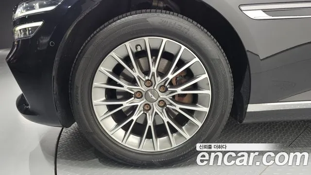 Genesis G80 Бензин 2.5 турбо AWD — Фото автомобиля 5