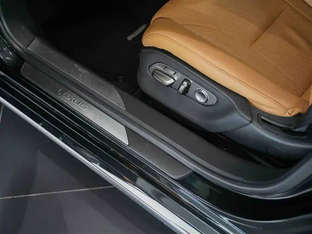 Lexus LS — Фото автомобиля 6