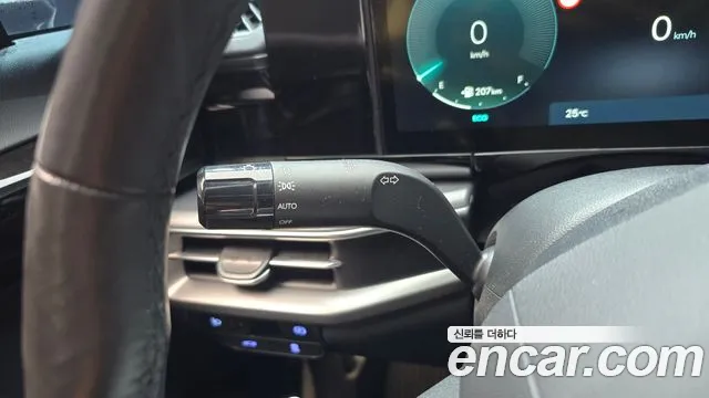 Hyundai Grandeur GN7 — Фото автомобиля 20