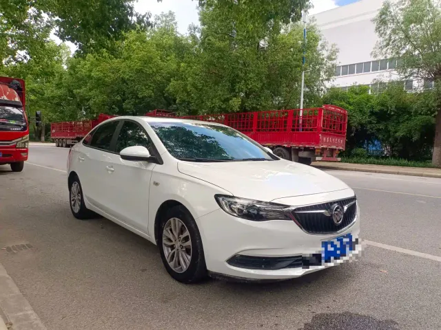 Buick Excelle — Фото автомобиля 2