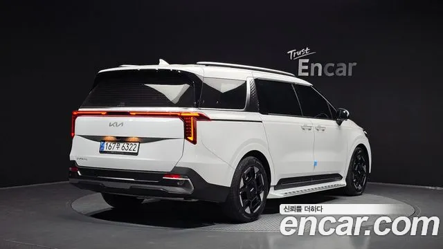 Kia Canival Новый Carnival 4 поколение Дизель 7 мест Signature — Фото автомобиля 2
