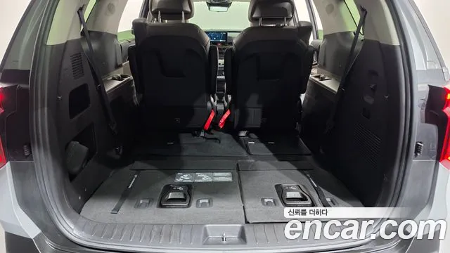 Kia Carnival Generation 4 — Фото автомобиля 26
