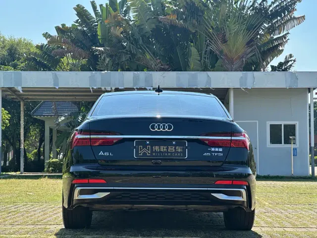 Audi A6L — Фото автомобиля 5