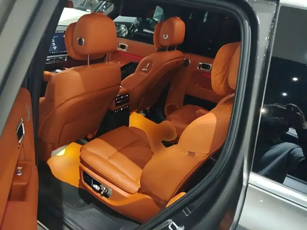 Li Auto Li Xiang L9 2022 Max — Фото автомобиля 16