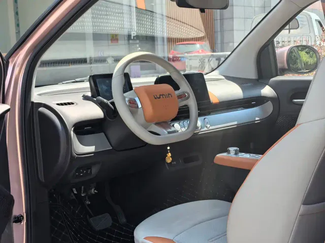 Changan Lumin — Фото автомобиля 9