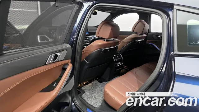 BMW X6 xDrive40i M Sport — Фото автомобиля 11