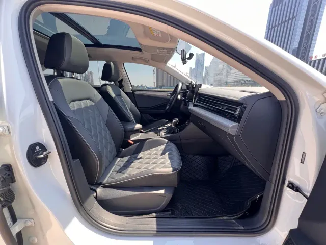 Volkswagen Sagitar — Фото автомобиля 12