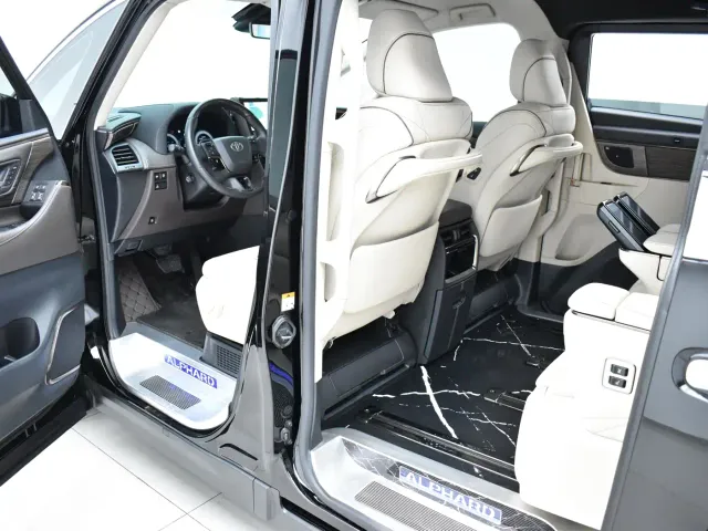 Toyota Alphard — Фото автомобиля 22