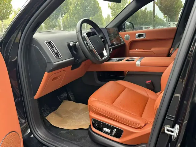 Li Auto L7 — Фото автомобиля 4