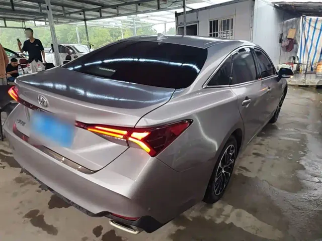 Toyota Avalon — Фото автомобиля 6