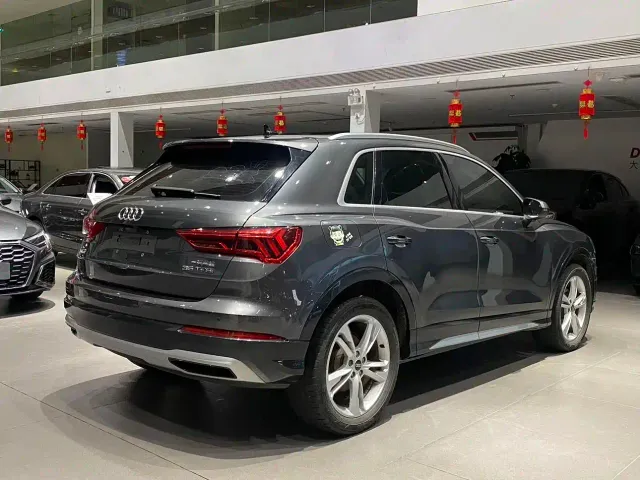 Audi Q3 — Фото автомобиля 4