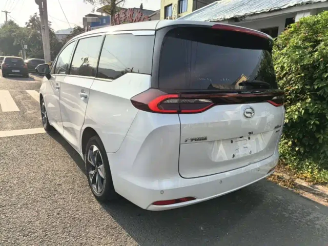 GAC Trumpchi M6 — Фото автомобиля 4