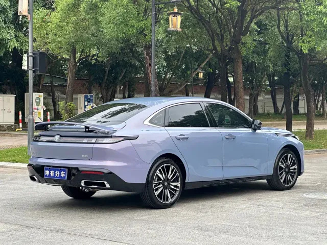 Changan Eado — Фото автомобиля 6