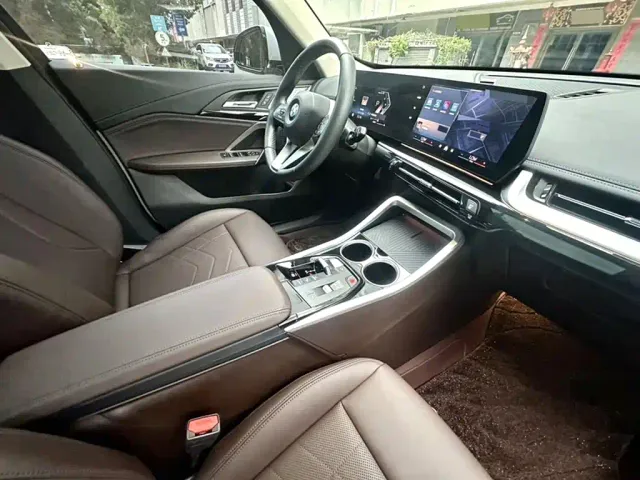 BMW X1 — Фото автомобиля 12