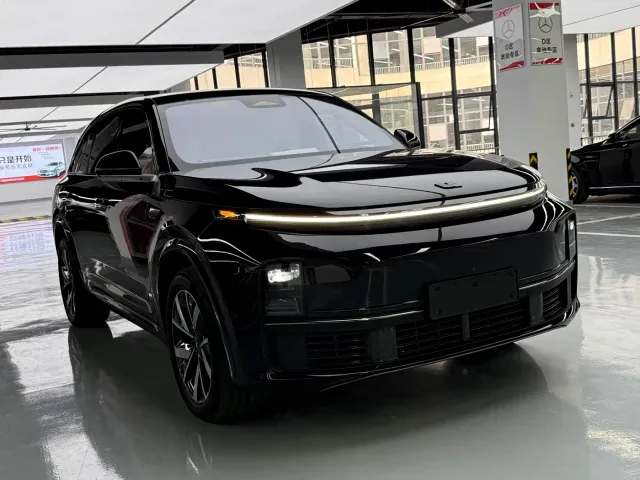 Li Auto L7 — Фото автомобиля 3