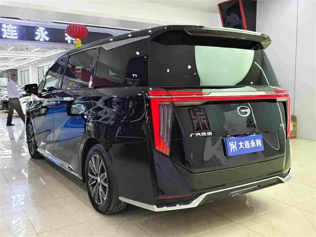 GAC Trumpchi M8 — Фото автомобиля 15