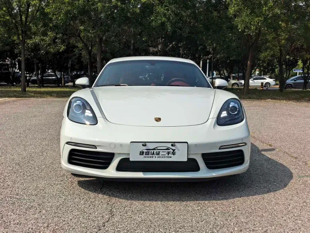 Porsche 718 — Фото автомобиля 3
