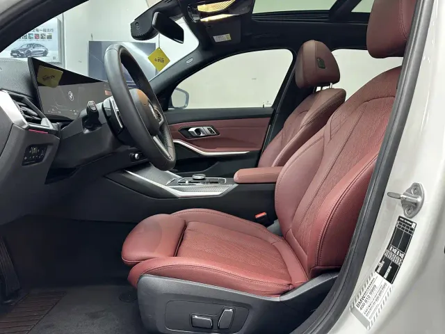 BMW 3 Series — Фото автомобиля 16